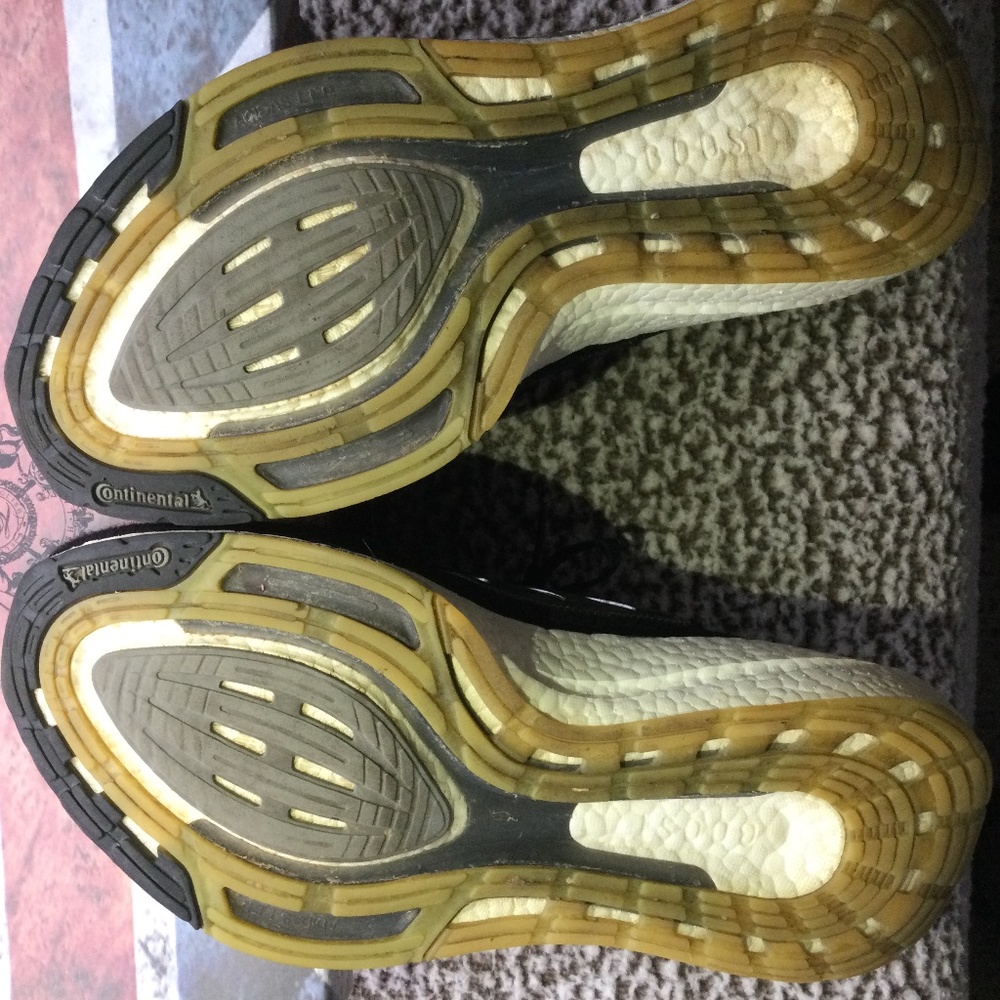 Adidas Ultra Boost 22 - Picture 7 of 7